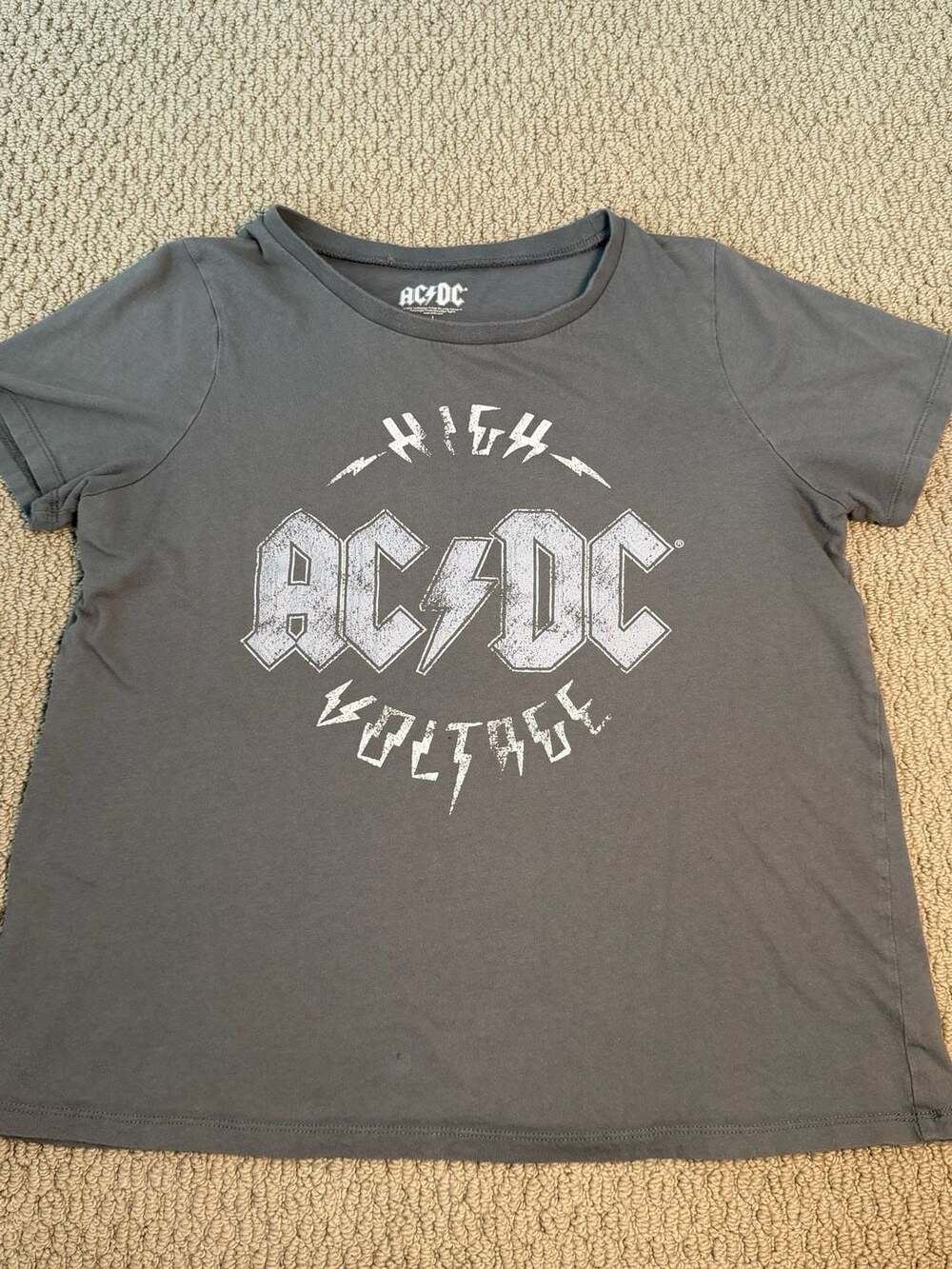 AC/DC High Voltage Graphic Short-Sleeve T-Shirt, women’s Size L, Grey